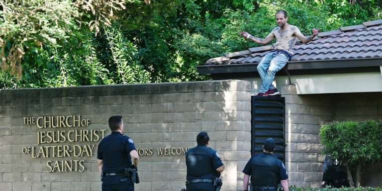 California-Man-Arrested-After-Vandalizin